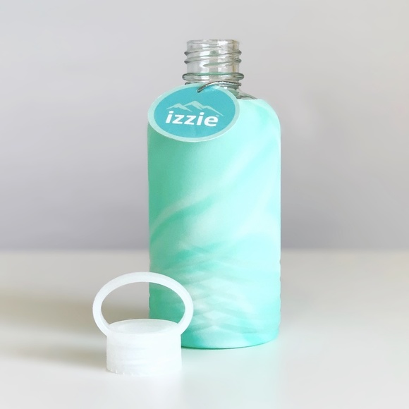 2/$30 - NWT Glass Water Bottle w/ Silicone Sleeve - Picture 2 of 5